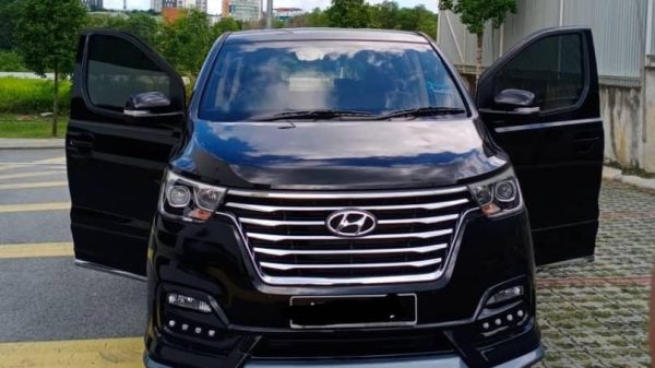 hyundai_starex_baru_12_seater__1630641575_ba2be13e_progressive